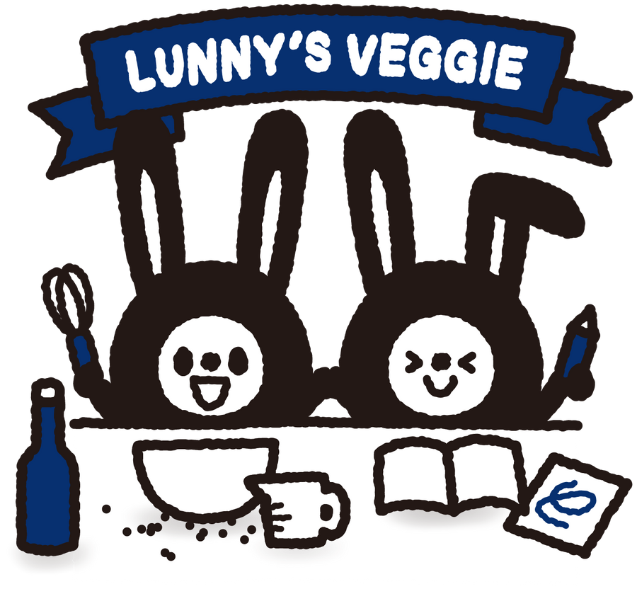 LUNNY'S VEGGIEのリボンの下で、泡立て器と鉛筆を持つ2人のキャラクター